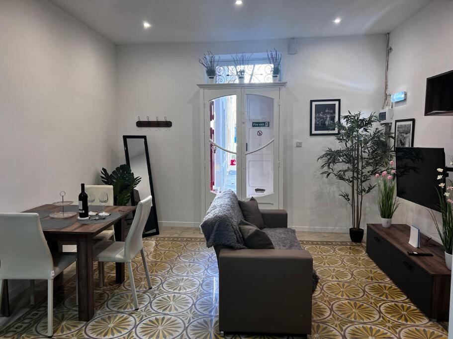 Dar Barbara - Duplex 1 Double Bed Maltese Style House Βίλα Cospicua Εξωτερικό φωτογραφία